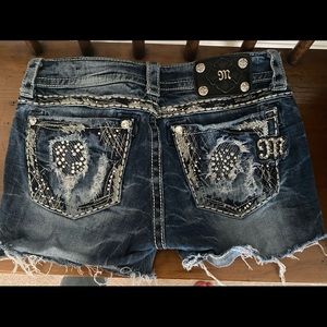 Super Cute Miss Me Jean shorts Size 28 EUC